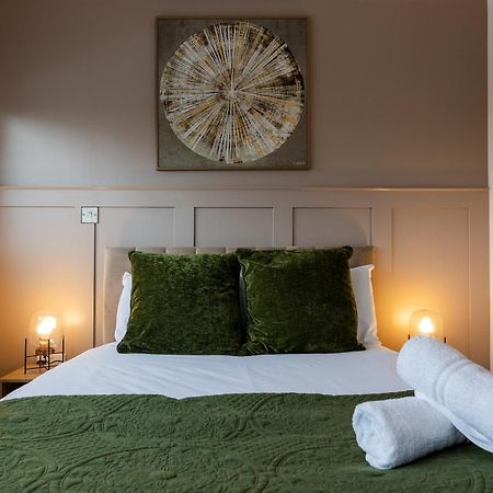 Trendy City Centre Apartment With Free Parking Cardiff Extérieur photo