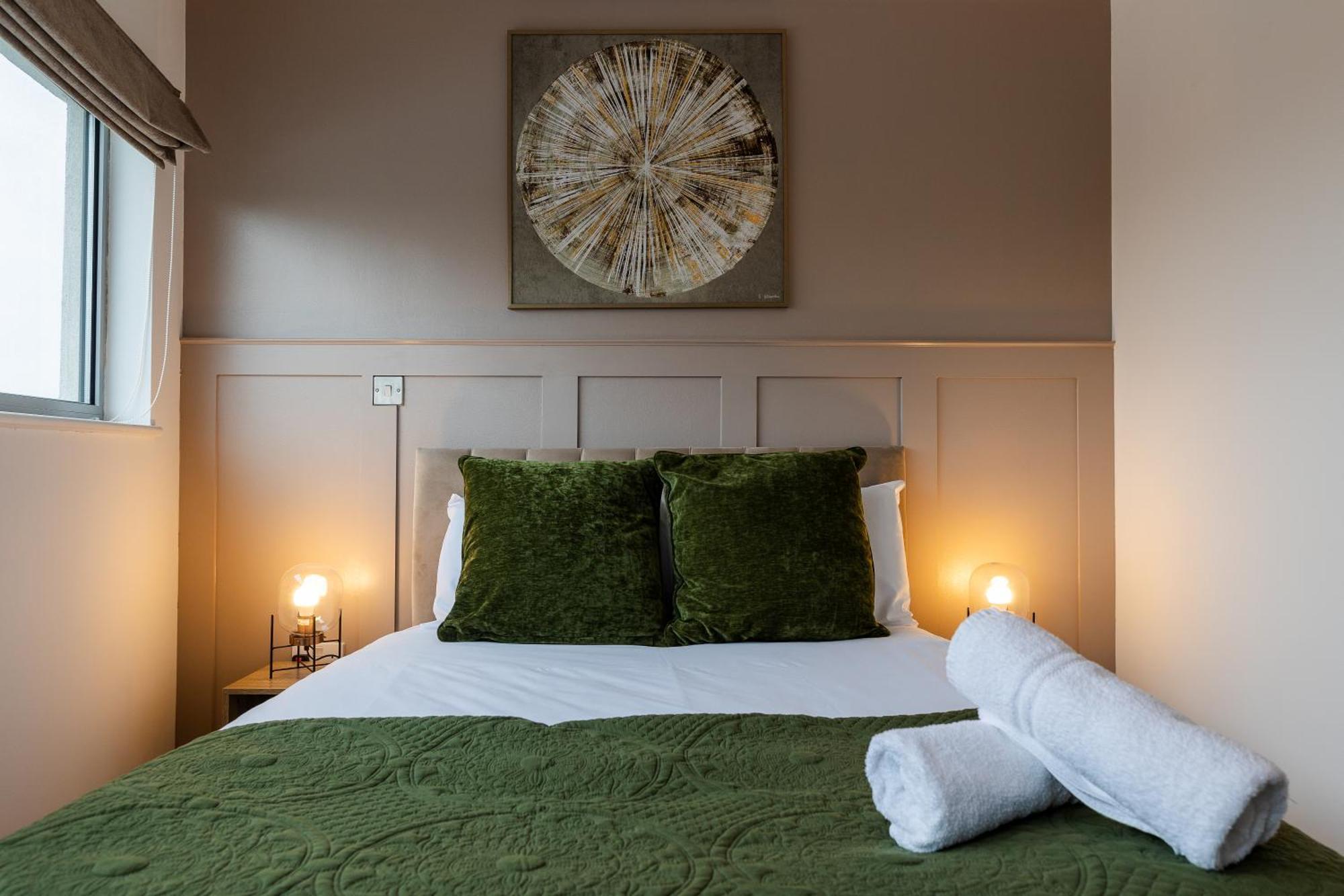 Trendy City Centre Apartment With Free Parking Cardiff Extérieur photo